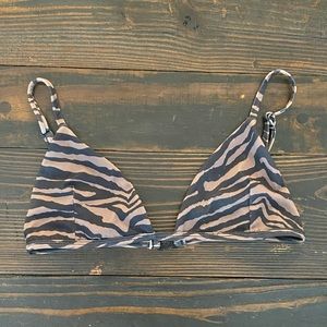 - Wanderlust bikini top